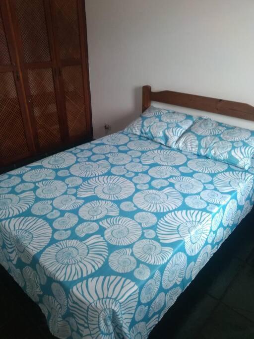 Apto 200m Da Pereque Acu Apartamento